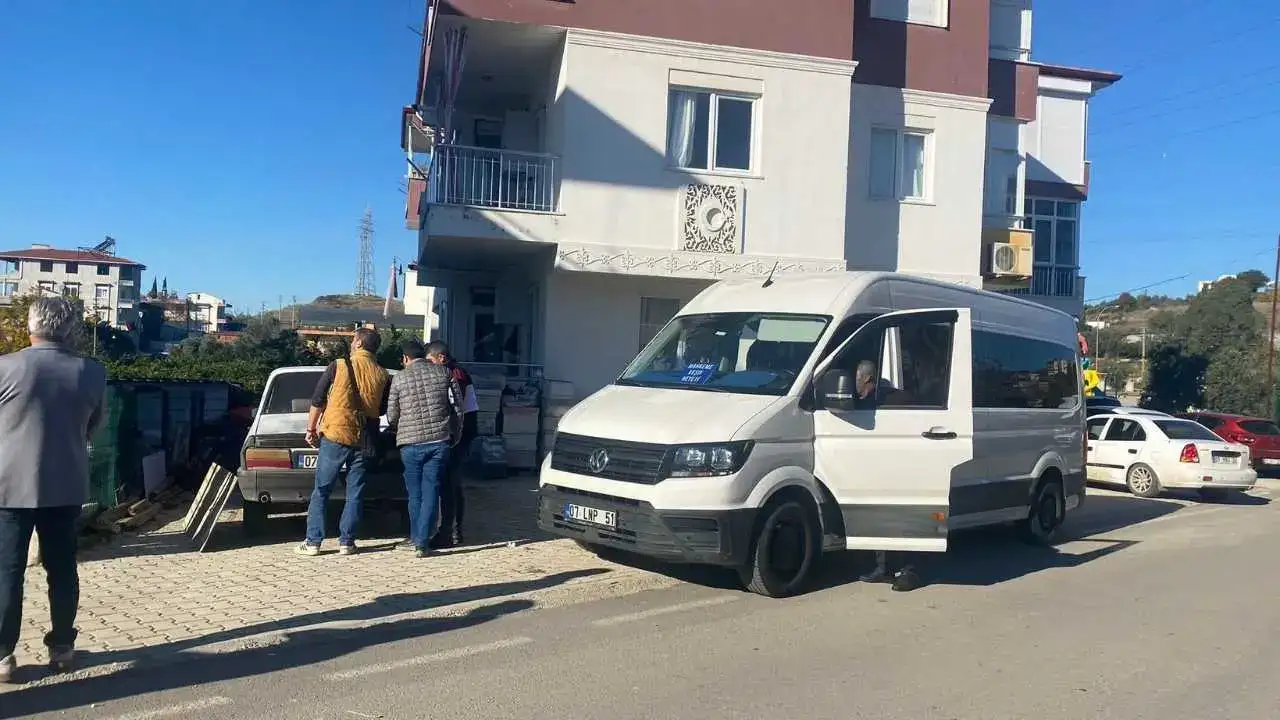 Serik’te Apartman Sakinleri Ölüm Korkusuyla Yaşıyor! 4